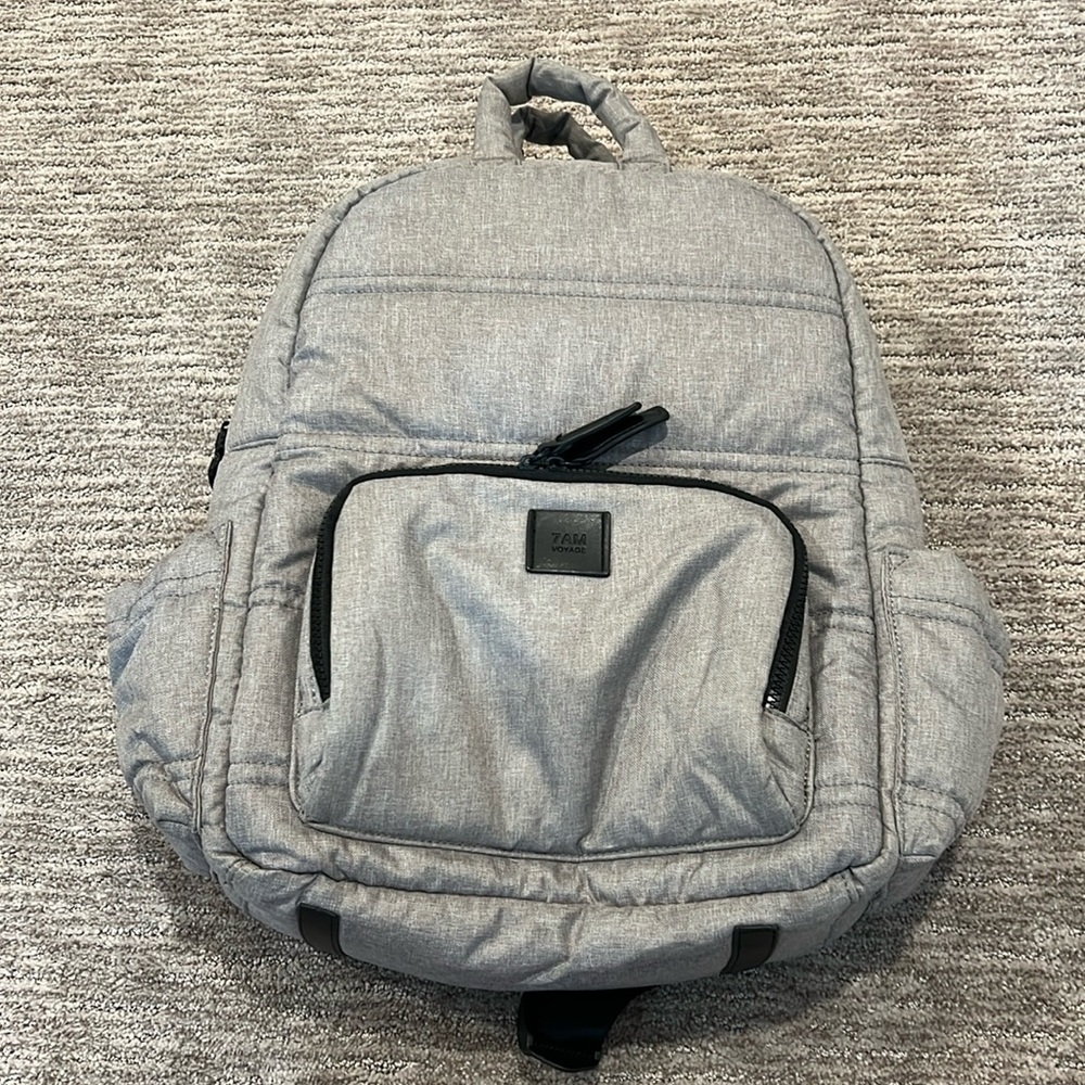 7 am voyage diaper backpack